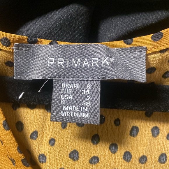 Spring dress - Picture 2 of 2